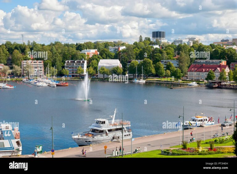 maisemakuva lappeenrannan satamasta ja jarvesta