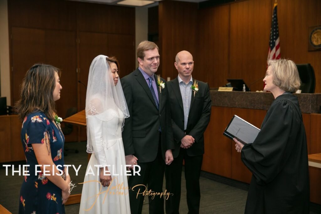 Miten Avioliittoon Vihkiminen Maistraatissa Käytännössä Tapahtuu