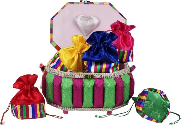 suomalainen perinto ja lahjakasseja symboloiva kuva